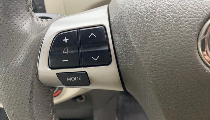 2015 Toyota Etios Liva D-4D VXD, Diesel, Manual, 94,048 km, Steering wheel - Sound system control not functional