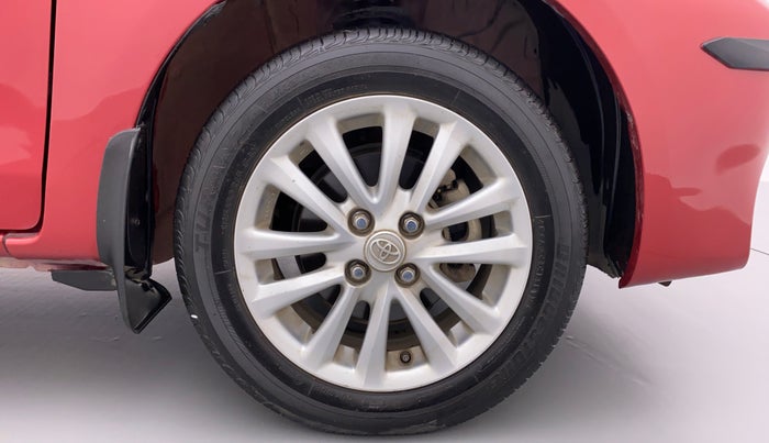 2015 Toyota Etios Liva D-4D VXD, Diesel, Manual, 94,048 km, Right Front Wheel