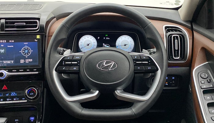 2021 Hyundai ALCAZAR 2.0 SIGNATURE (O) AT 6STR, Petrol, Automatic, 3,198 km, Steering Wheel Close Up
