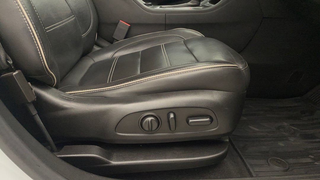 2019 Holden Acadia Ltz-v (awd), Automatic, 86345 km, Drivers Side Adjustment Panel