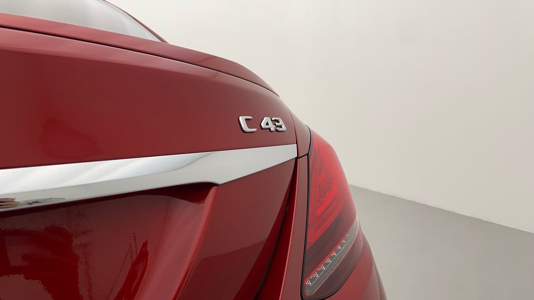 Badge (Boot Right Side)