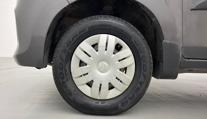2017 Maruti Alto 800 VXI, Petrol, Manual, 34,241 km, Left Front Wheel