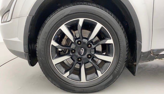 2018 Mahindra XUV500 W11 AT, Diesel, Automatic, 52,732 km, Left Front Wheel