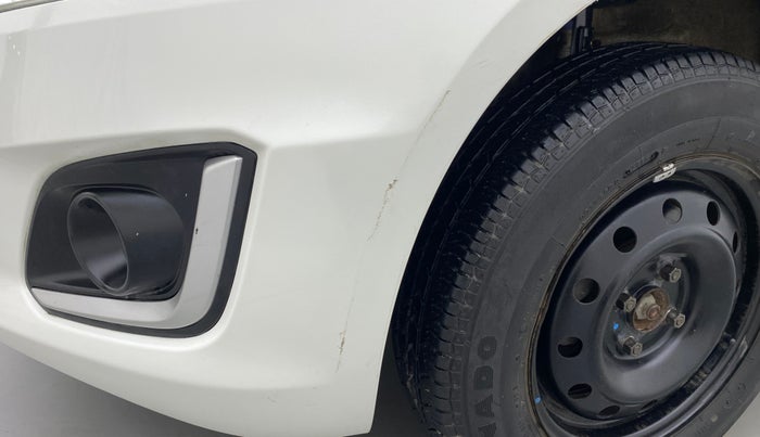 2017 Maruti Swift VXI, Petrol, Manual, 51,956 km, Front bumper - Minor scratches