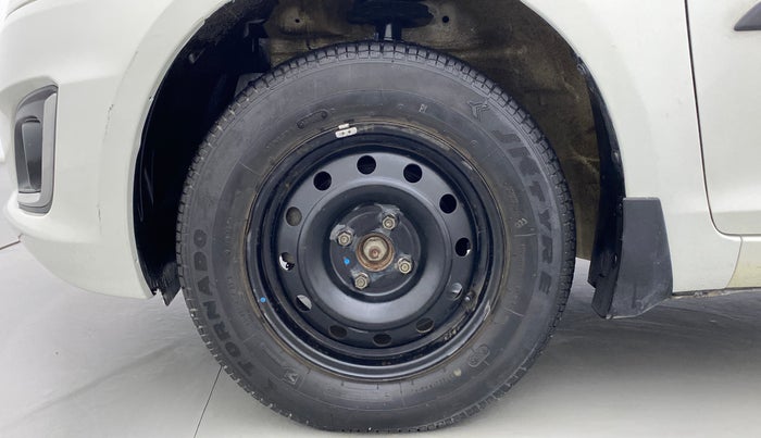 2017 Maruti Swift VXI, Petrol, Manual, 51,956 km, Left Front Wheel