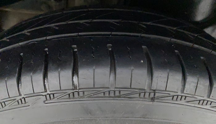 2013 Maruti Swift Dzire VDI, Diesel, Manual, 97,669 km, Right Front Tyre Tread