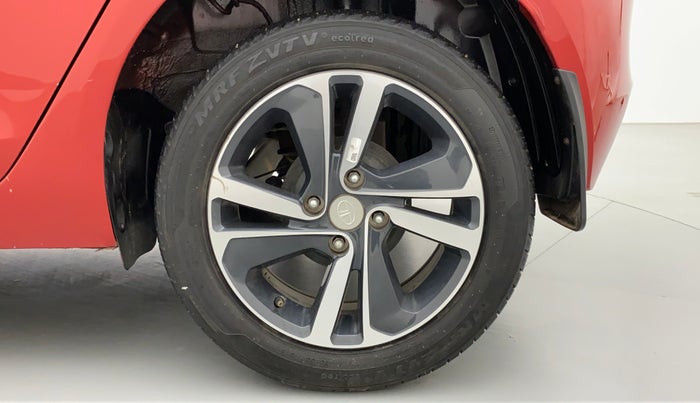 2020 Tata ALTROZ XZ 1.2, Petrol, Manual, 13,455 km, Left Rear Wheel