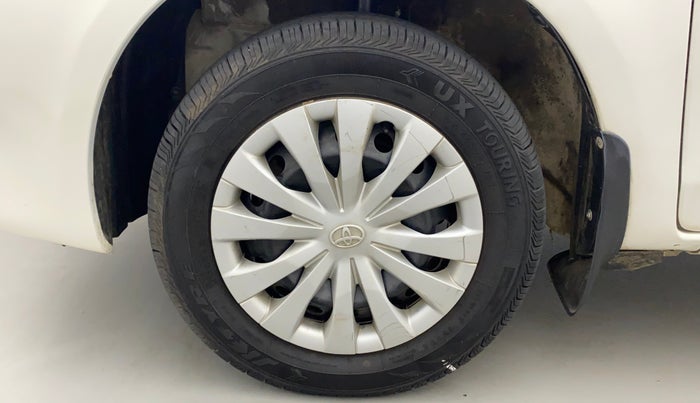 2011 Toyota Etios G, Petrol, Manual, 44,756 km, Left Front Wheel