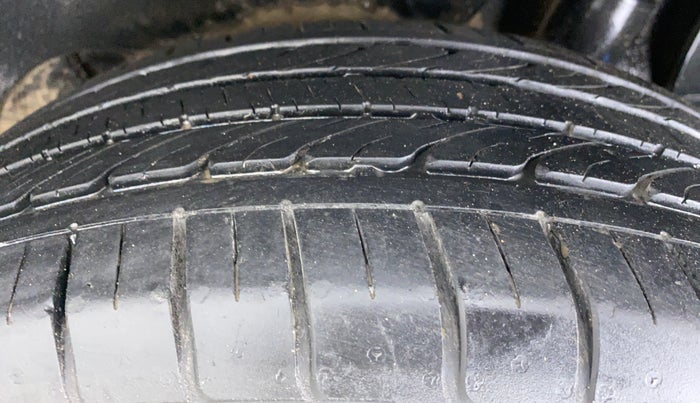 2016 Hyundai Creta 1.6 S, Petrol, Manual, 19,803 km, Left Rear Tyre Tread