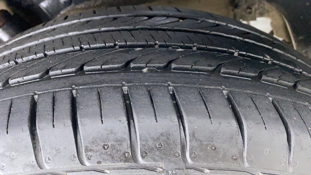 Right Rear Tyre Tread