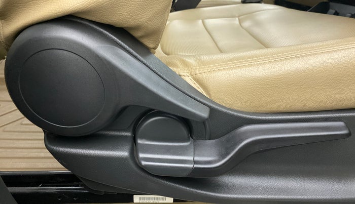 2018 Honda Amaze 1.2 SMT I VTEC, Petrol, Manual, 14,991 km, Driver Side Adjustment Panel