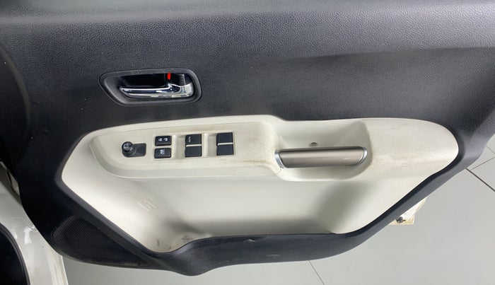 2018 Maruti IGNIS DELTA 1.2 K12 AMT, Petrol, Automatic, 21,600 km, Driver Side Door Panels Control