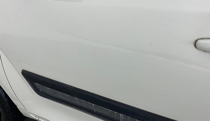 2018 Maruti IGNIS DELTA 1.2 K12 AMT, Petrol, Automatic, 21,600 km, Front passenger door - Minor scratches