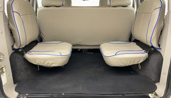2016 Mahindra Scorpio S10, Diesel, Manual, Third Seat Row ( optional )