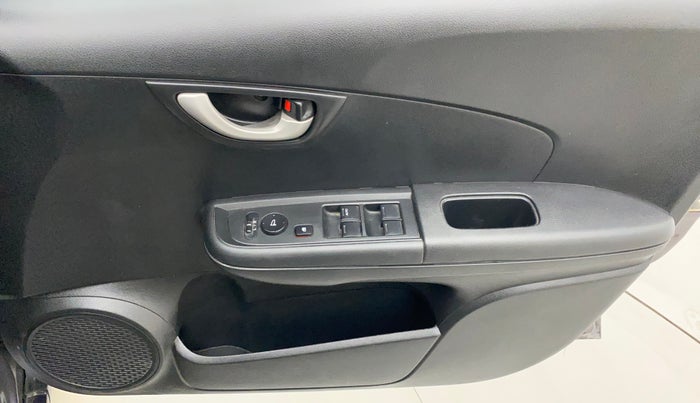 2019 Honda BR-V 1.5L I-VTEC S, Petrol, Manual, 63,810 km, Driver Side Door Panels Control