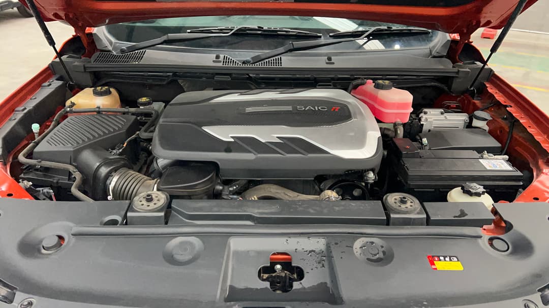2023 LDV T60 Max Luxe (4x4), Automatic, 24588 km, Open Bonnet (Engine)