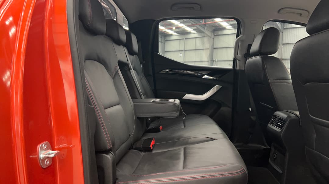 2023 LDV T60 Max Luxe (4x4), Automatic, 24588 km, Right Side Rear Door Cabin View