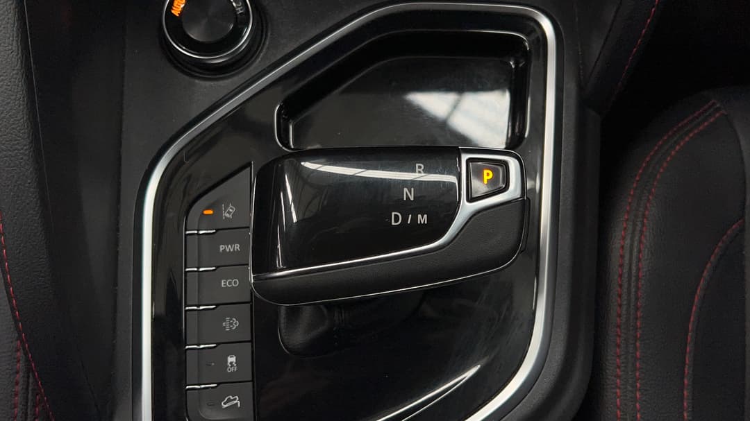 2023 LDV T60 Max Luxe (4x4), Automatic, 24588 km, Gear Lever 