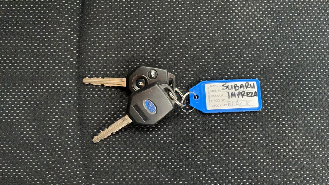 2016 Subaru Impreza 2.0i (awd), Automatic, 80466 km, Key Close-up