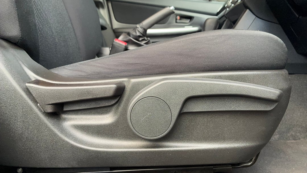 2016 Subaru Impreza 2.0i (awd), Automatic, 80466 km, Drivers Side Adjustment Panel