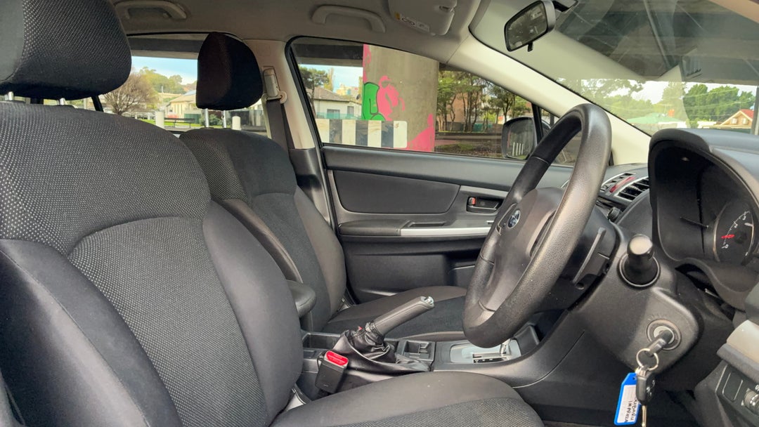 2016 Subaru Impreza 2.0i (awd), Automatic, 80466 km, Right Side Front Door Cabin View