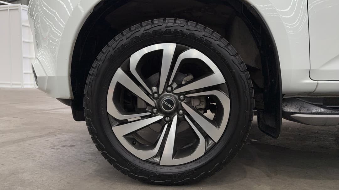 2022 Isuzu MU-X Ls-t (4x4), Automatic, 63057 km, Left Front Wheel