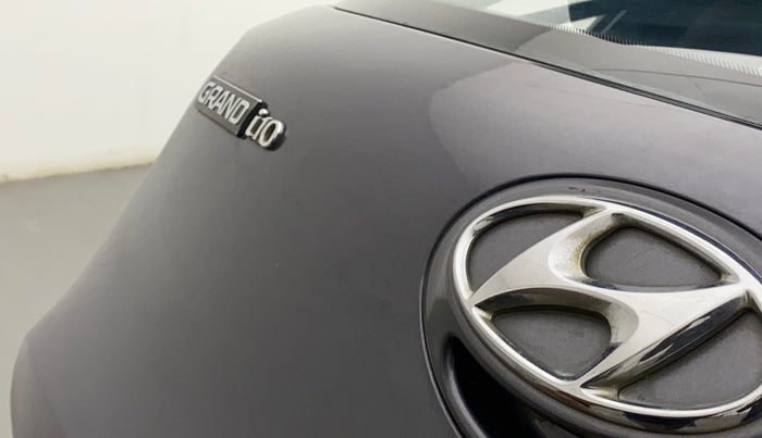 2017 Hyundai Grand i10 MAGNA 1.2 KAPPA VTVT, Petrol, Manual, 90,735 km, Dicky (Boot door) - Slightly dented