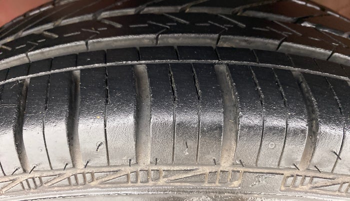 2019 Maruti Celerio VXI d, Petrol, Manual, 5,587 km, Left Front Tyre Tread