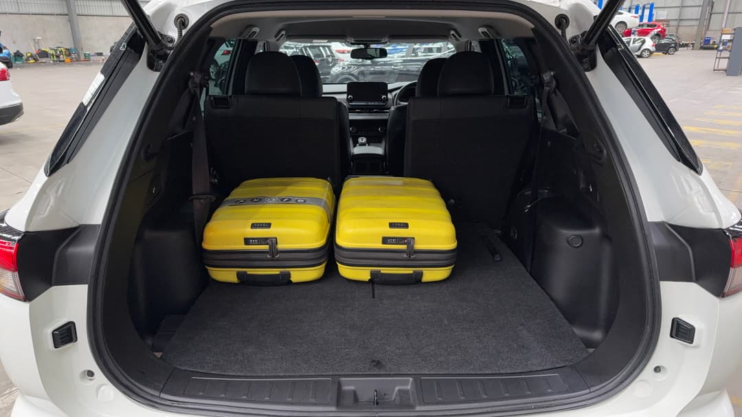 2022 Mitsubishi Outlander Aspire 7 Seat (AWD), Automatic, 68011 km, Boot Inside View with Luggage