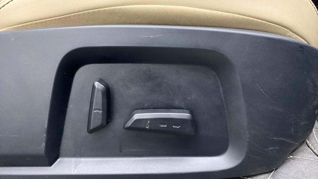 Electrically Adjustable Driver's Seat