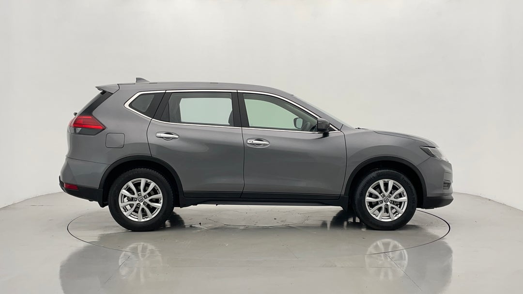 2020 Nissan X-trail St (4x2), Automatic, 37115 km, Right Side View