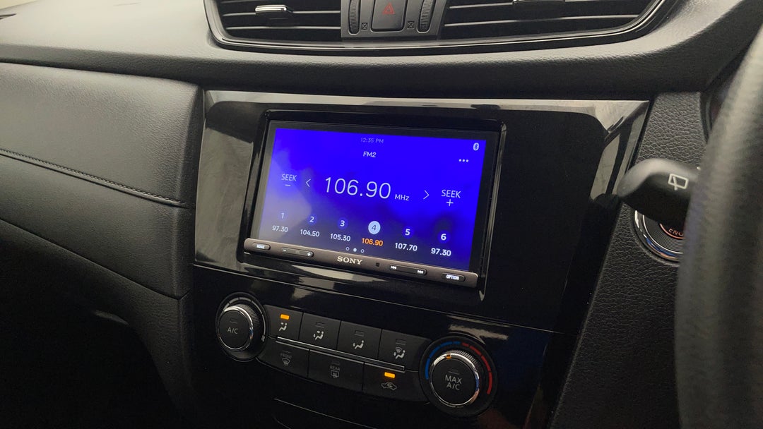 2020 Nissan X-trail St (4x2), Automatic, 37115 km, Infotainment System