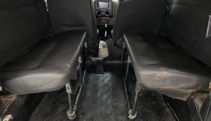 2018 Mahindra Thar CRDE 4X4 BS IV, Diesel, Manual, 23,693 km, Right Side Rear Door Cabin