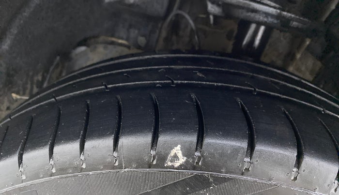 2019 Tata Tiago XZA 1.2 REVOTRON, CNG, Automatic, 68,646 km, Left Front Tyre Tread