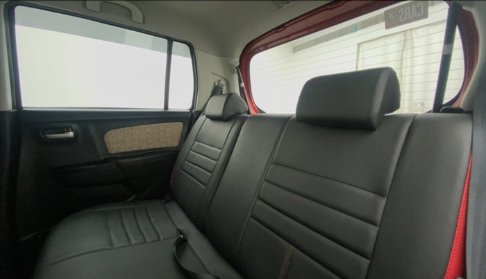 2017 Maruti Wagon R 1.0 VXI, Petrol, Manual, 25,859 km, Right Side Rear Door Cabin
