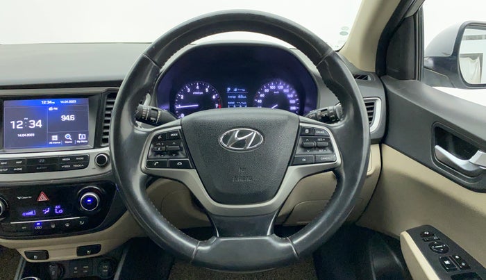 2018 Hyundai Verna 1.6 VTVT SX (O) AT, Petrol, Automatic, 95,612 km, Steering Wheel Close Up