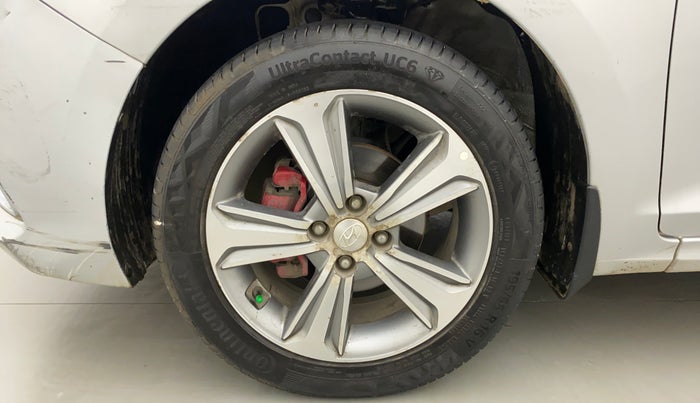 2018 Hyundai Verna 1.6 VTVT SX (O) AT, Petrol, Automatic, 95,612 km, Left Front Wheel