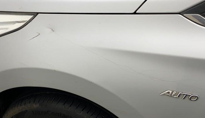 2018 Hyundai Verna 1.6 VTVT SX (O) AT, Petrol, Automatic, 95,612 km, Left fender - Minor scratches