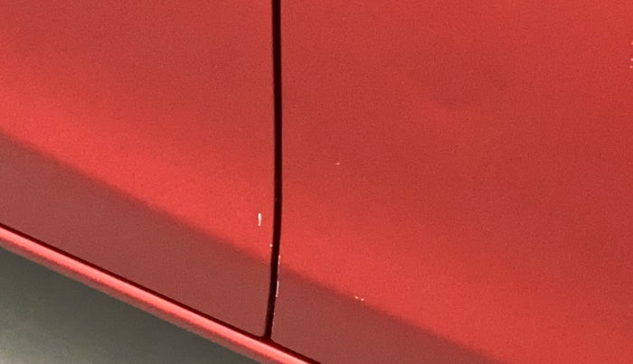 2017 Toyota Etios Liva VX DUAL TONE, Petrol, Manual, 37,917 km, Right rear door - Minor scratches