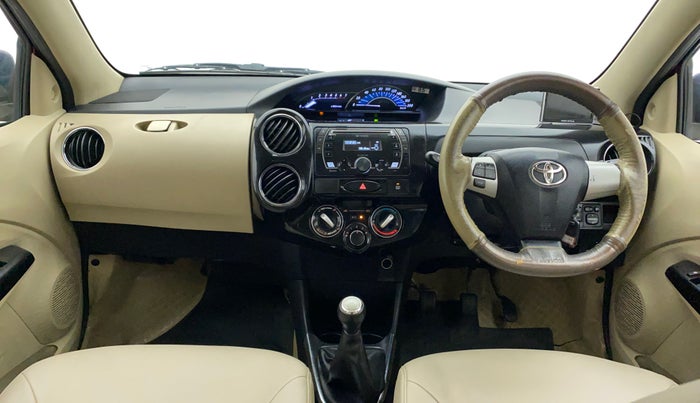 2017 Toyota Etios Liva VX DUAL TONE, Petrol, Manual, 37,917 km, Dashboard