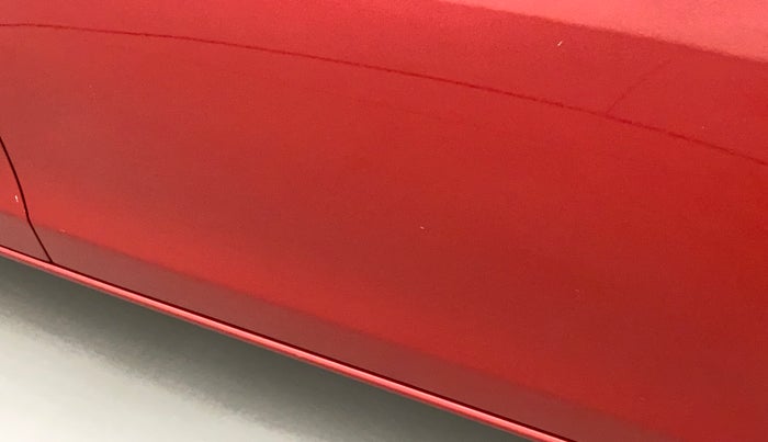 2017 Toyota Etios Liva VX DUAL TONE, Petrol, Manual, 37,917 km, Driver-side door - Slightly dented