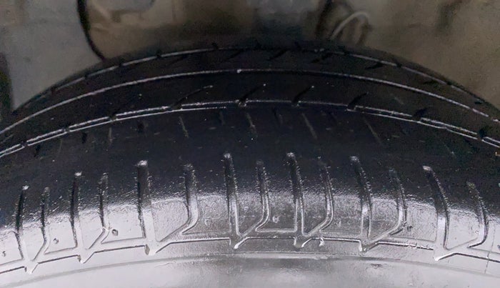 2016 Hyundai Elite i20 ASTA 1.4 CRDI, Diesel, Manual, 81,436 km, Left Front Tyre Tread