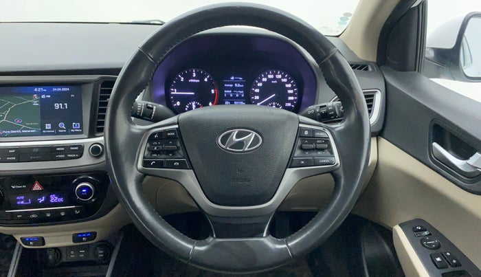 2018 Hyundai Verna 1.6 SX (O) CRDI MT, Diesel, Manual, 1,01,110 km, Steering Wheel Close Up