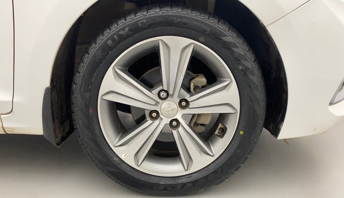 2018 Hyundai Verna 1.6 SX (O) CRDI MT, Diesel, Manual, 1,01,110 km, Right Front Wheel