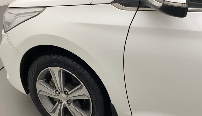 2018 Hyundai Verna 1.6 SX (O) CRDI MT, Diesel, Manual, 1,01,110 km, Left fender - Minor scratches
