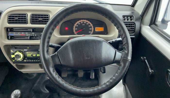 2017 Maruti Eeco 5 STR WITH AC PLUSHTR, Petrol, Manual, 42,174 km, Steering Wheel Close-up