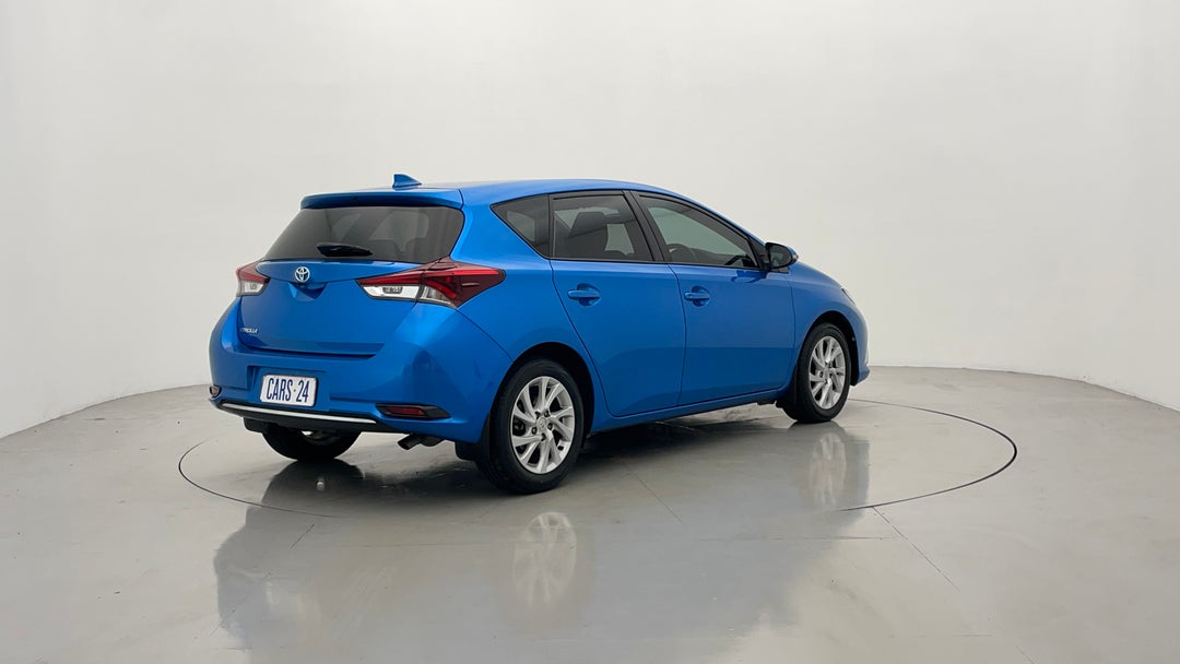 Right Back Diagonal (45- Degree) View