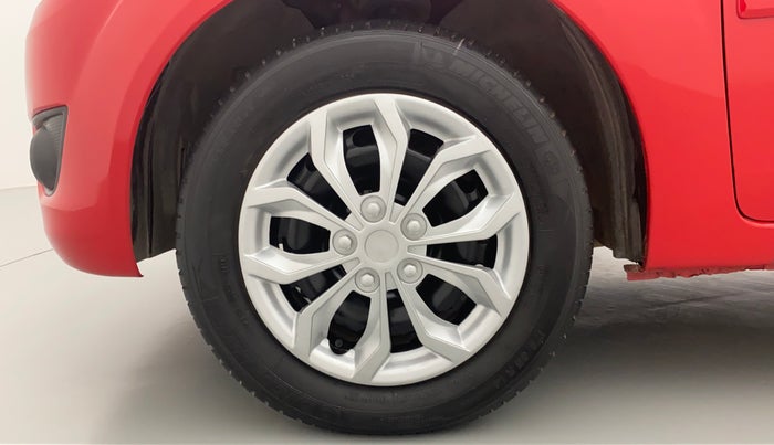 2011 Ford Figo 1.2 TITANIUM DURATEC, Petrol, Manual, 63,357 km, Left Front Wheel
