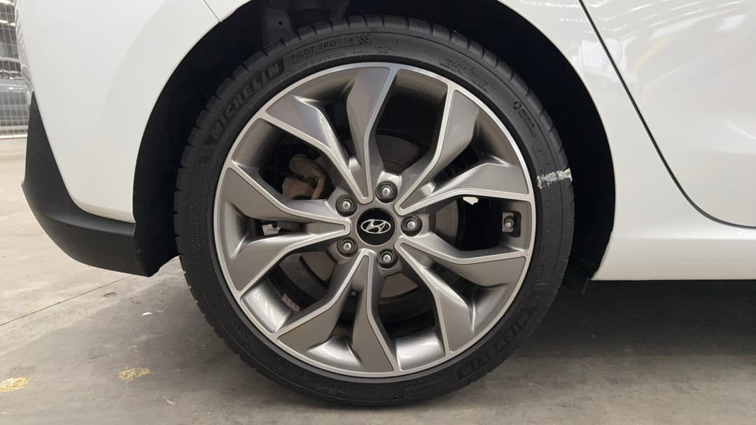 2022 Hyundai i30 N Line Premium, Automatic, 35636 km, Right Rear Wheel