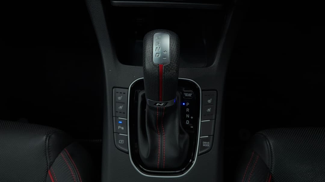 2022 Hyundai i30 N Line Premium, Automatic, 35636 km, Gear Lever 